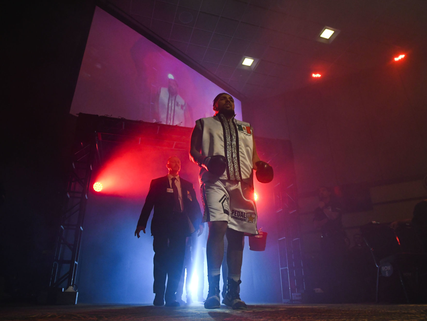 011020 WFC 120 boxing 10.jpg